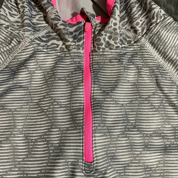 Like New Girls Nike Half Zip Hoodie - Picture 4 of 7